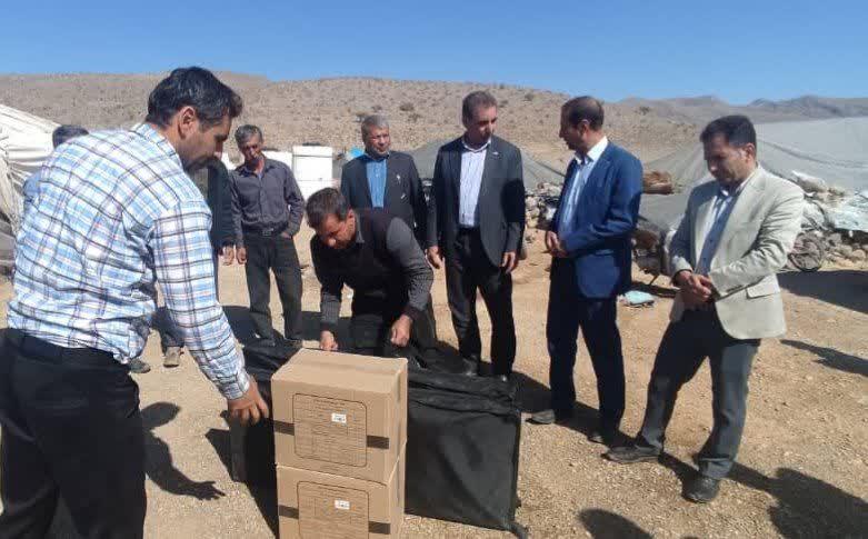 توزیع ۸ پنل خورشیدی در سفر مدیرکل امور عشایر استان به عشایر ارسنجان