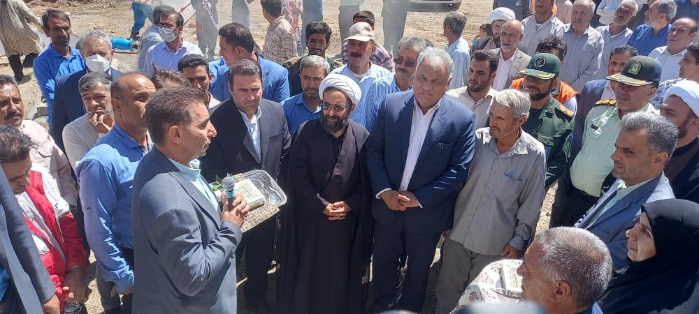 پروژه تامین آب شرب پایدار چاه شهدای عشایر شهرستان خرامه به مناسبت هفته دولت به بهره برداری رسید