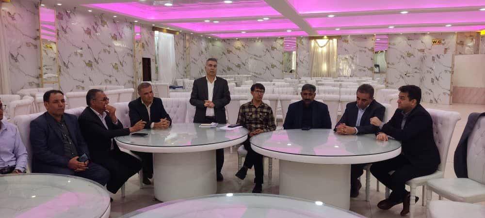 دیدار مدیرکل امور عشایر فارس و مدیرکل امور تعاونی‌های سازمان امور عشایر کشور با اعضای تعاونی شهرستان