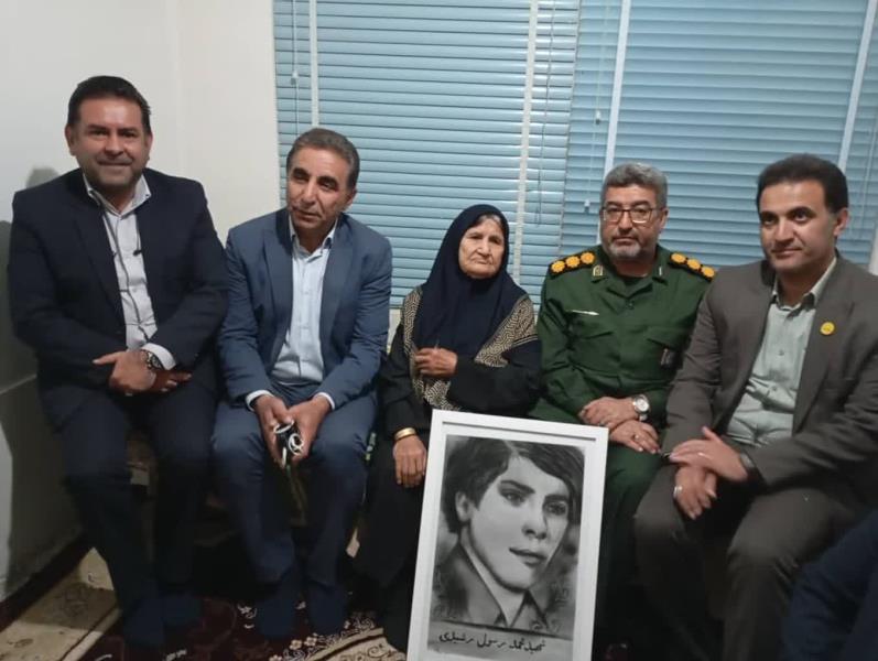 دیدار مسئولین عشایری فارس با خانواده معزز شهید عشایری محمدرسول رشیدی کوچی