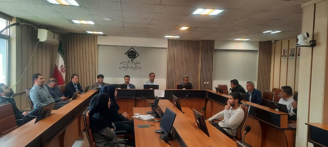 سومین جلسه برنامه‌ریزی رزمایش تمام‌عیار مدیریت مخاطرات طبیعی زلزله در اداره کل امور عشایر فارس