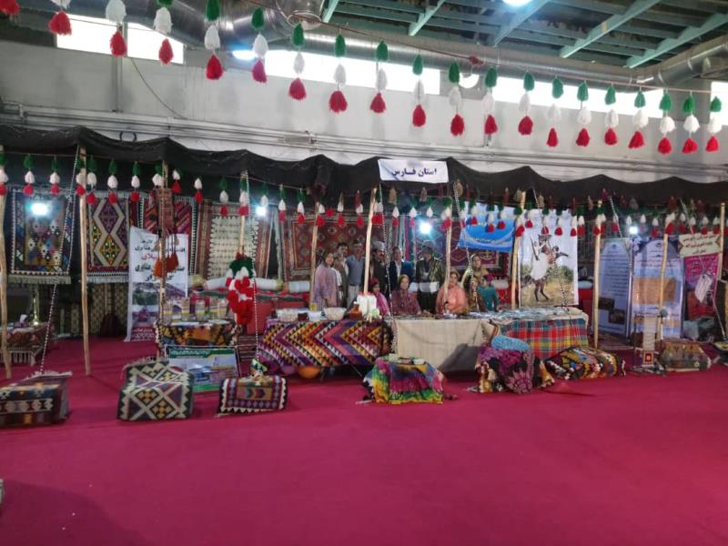 حضور پررنگ عشایر فارس در چهارمین نمایشگاه توانمندی های روستائیان و عشایر کشور